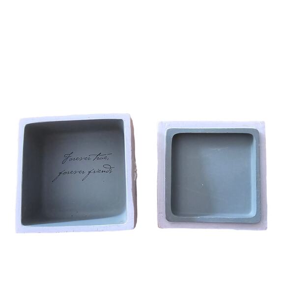 Willow Tree Lordi Demdaco Friendship Resin Keepsake Box - Picture 2 of 8